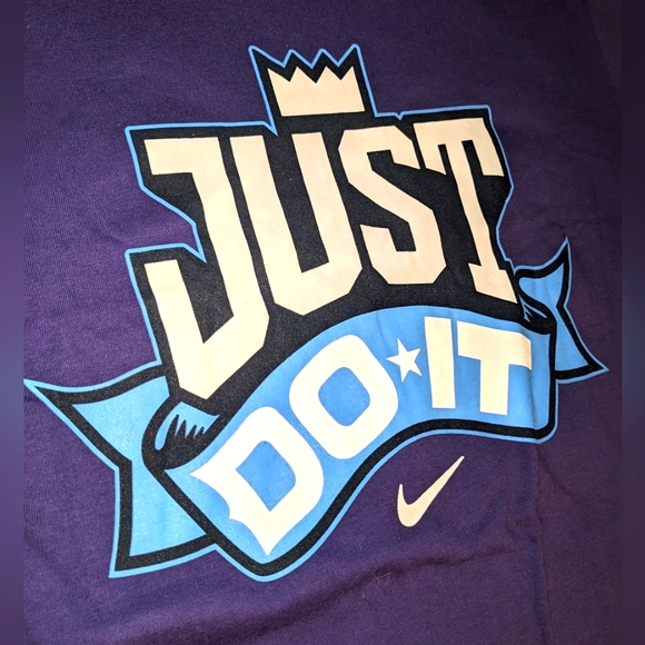 Nike Just Do It T-shirt 💜🤍 - Picture 2 of 4